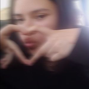 Meet your Posher, Anna-maria